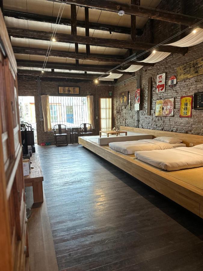 和寂百年天井老房子包棟民宿wabisabi Japanese Entire Home Тайнан Екстериор снимка